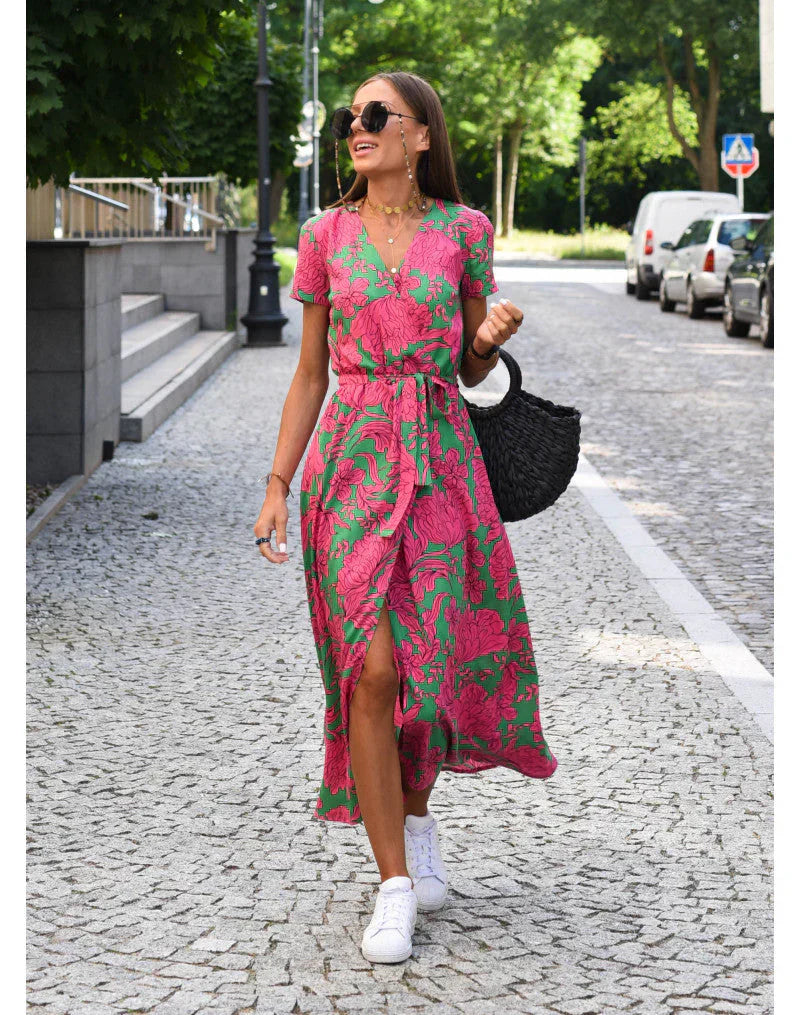 Ewa™ | Elegancka Sukienka z Dekoltem w Serek i Zakryciem Brzucha