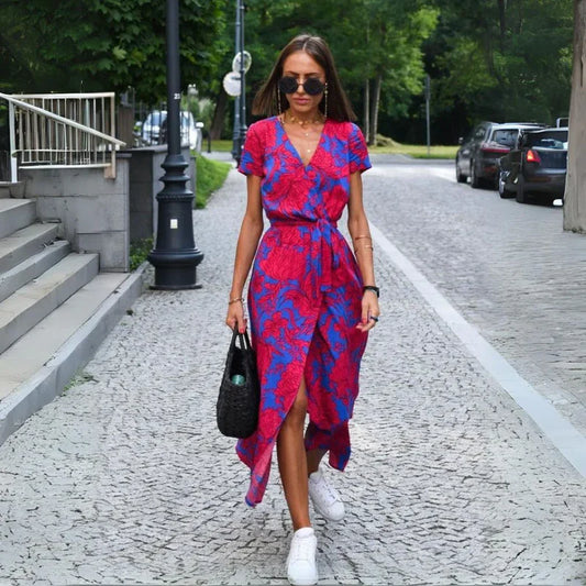 Ewa™ | Elegancka Sukienka z Dekoltem w Serek i Zakryciem Brzucha